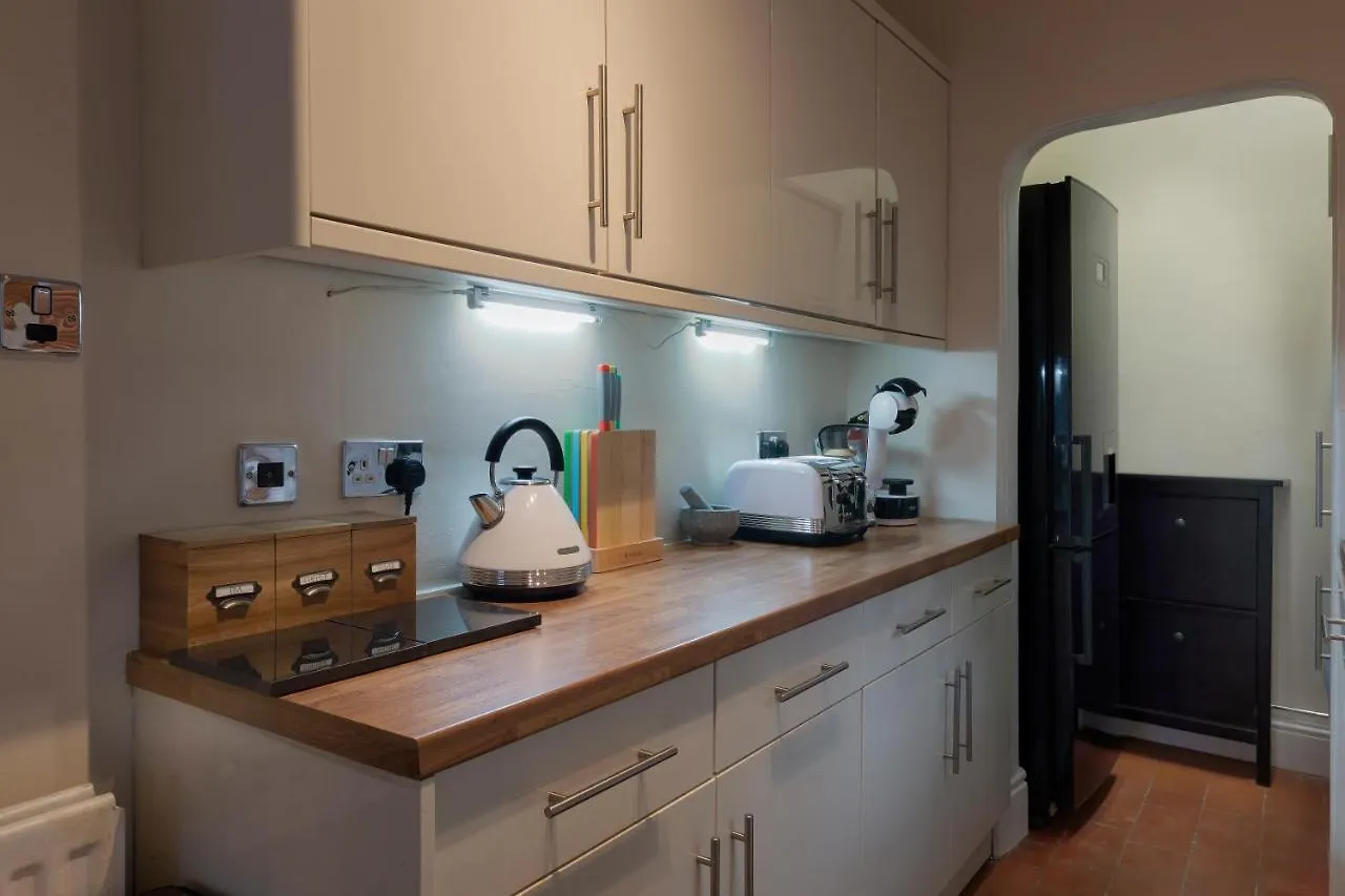 Apartment In The Heart Of Chester, Historical & Stylish
